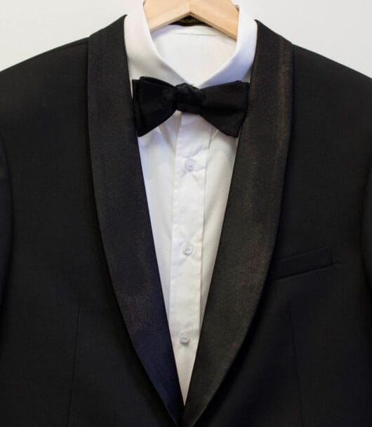 Tuxedo suit hire